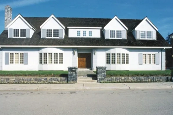$2,900,000
725 Ashby Drive, Palo Alto, CA 94301 sold by Jim Galli, top producing Palo Alto Realtor.