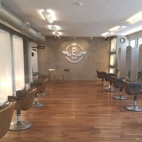 Barbershop in West Hollywood that does the best fades, men’s haircuts, beard trims and shaves.