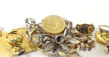 Broken Jewellery, gold and silver jewellery