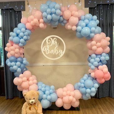 Gender Reveal 6.5ft Hoop complete with Teddy and Oh Baby Sign 