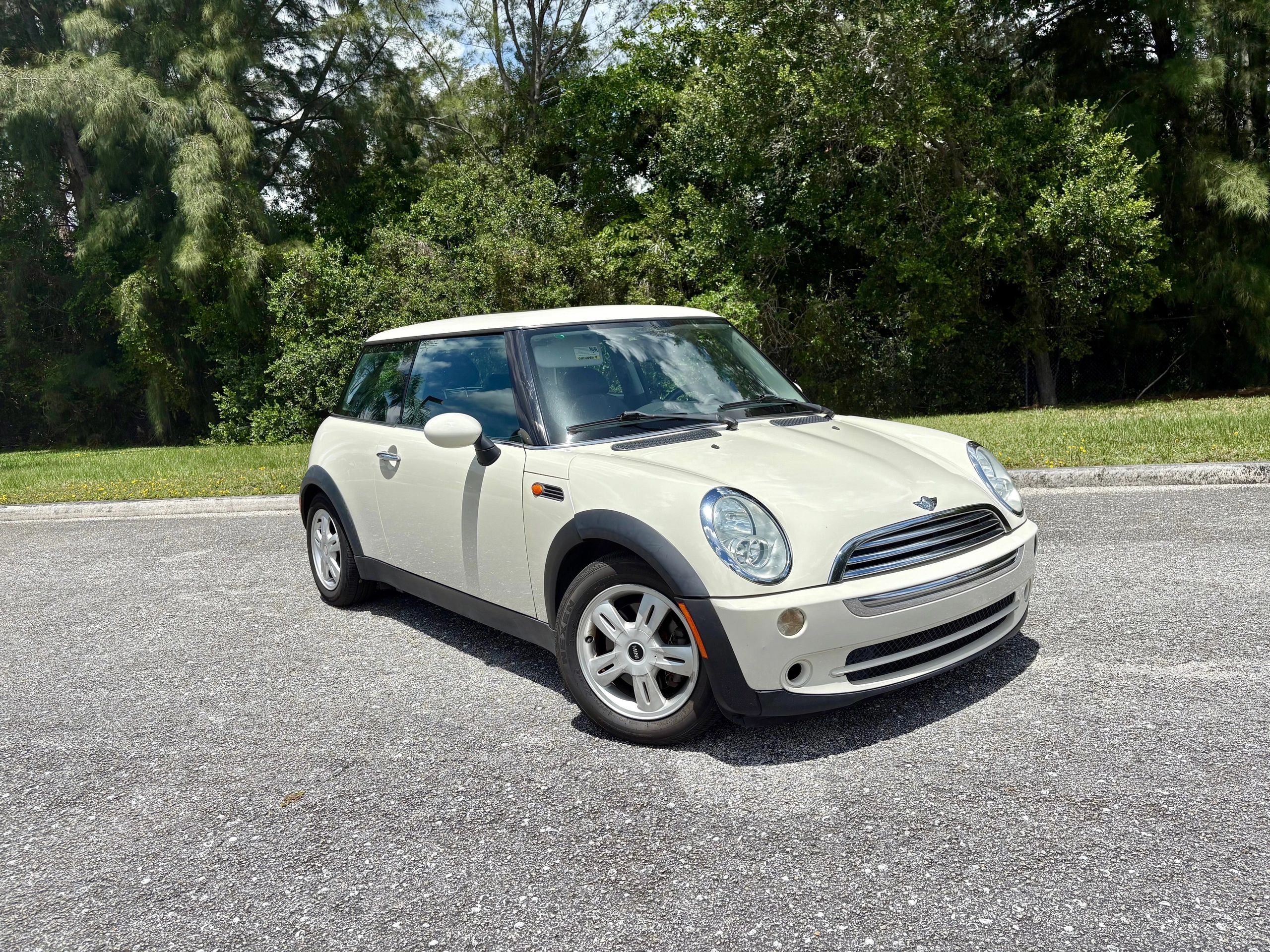 2006 MINI Cooper -'s photo