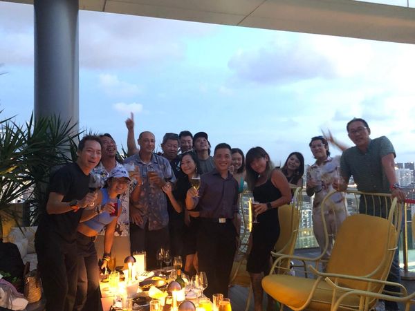 Group of people having drinks at Courtyard Marriot