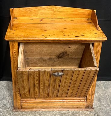 Primitive Wooden Root Veggie Storage Bin