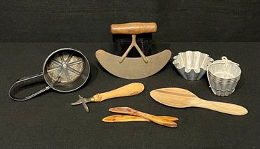 Vintage Primitive Kitchen Tools Molds Sifter Kitchen Chopper Aluminum Cooking Molds Tart Spatula