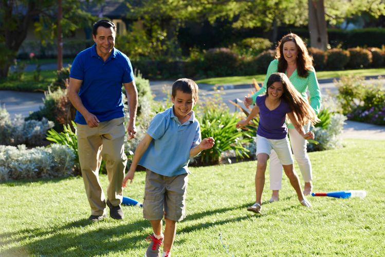 Houston Mosquito Control uses professionals to exterminate mosquitos from your yard!