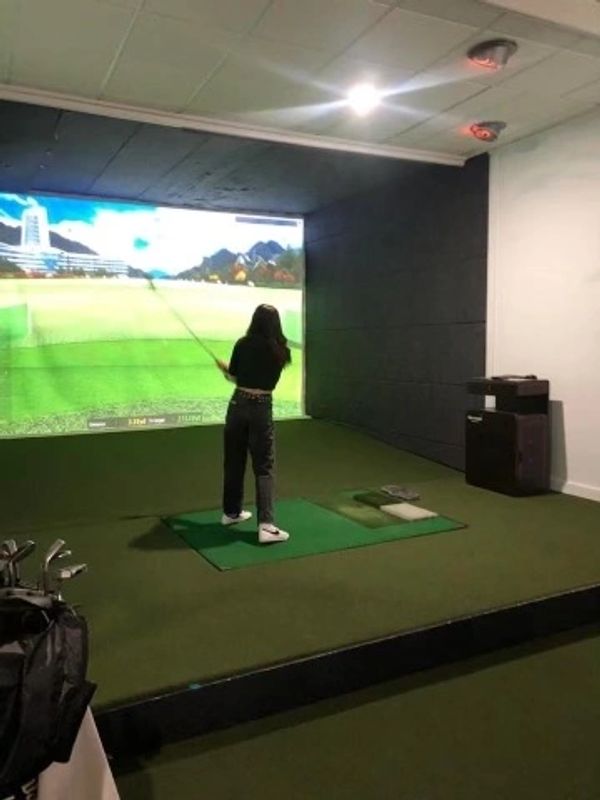 Fore, Iron Street Golf