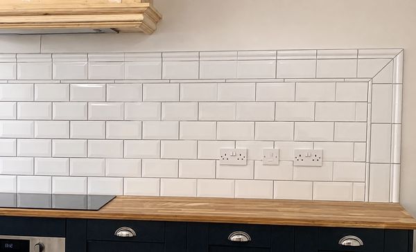 White metro tile kitchen splashback installation in Scarborough, Filey and surrounding villages.