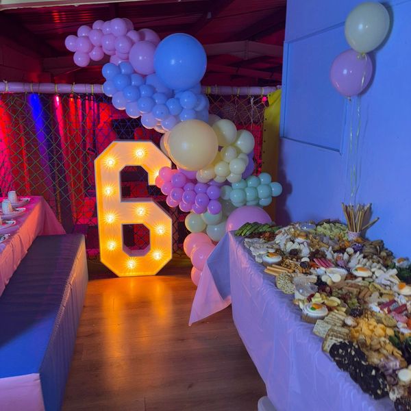 6 year old celebration, decoration, balloon arch