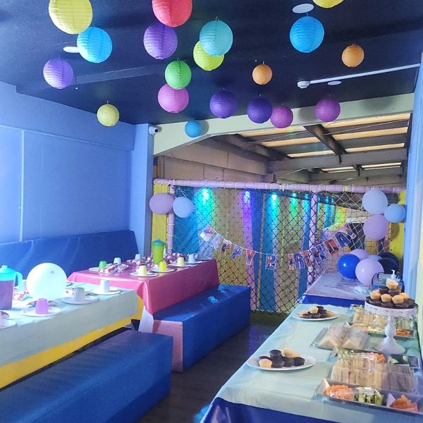 Birthday Party, Catering, Balloons
