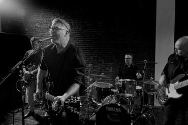 Americana Rock Band in Chicago - Eric Case Band