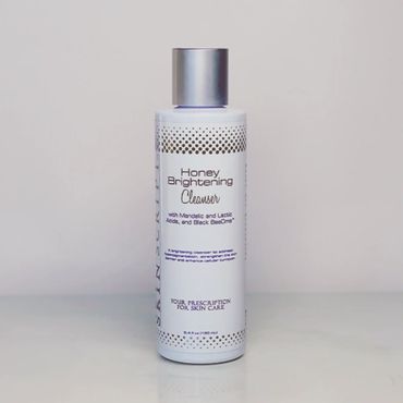 Supports brighter-looking, more even-looking tone
Provides light hydration and antioxidant support