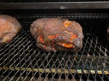 Serving the best smoked pork butt in the Quad Cities.