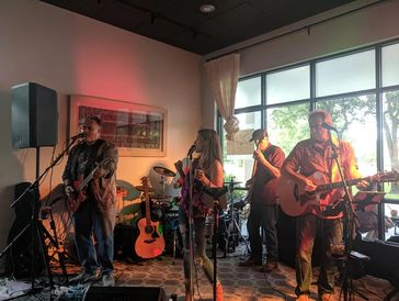 Live Music Steve Arceneaux, Unplugged & Friends