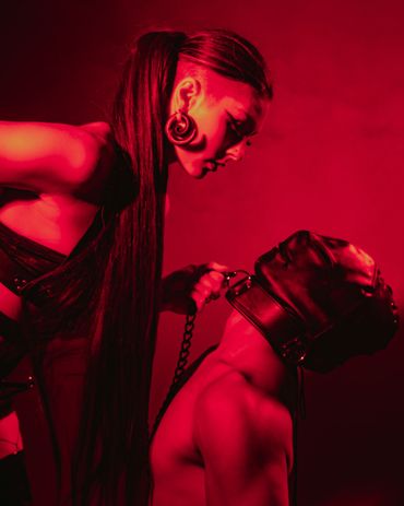 NYC Femdomme Mistress Muse with her Submissive