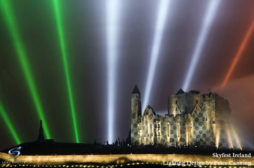 event lighting with beams of light
#bctentertainment #syncrolite #bctchad