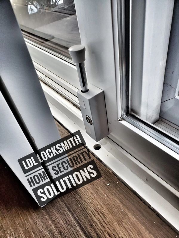 Locksmith Irvine ca, home security solutions