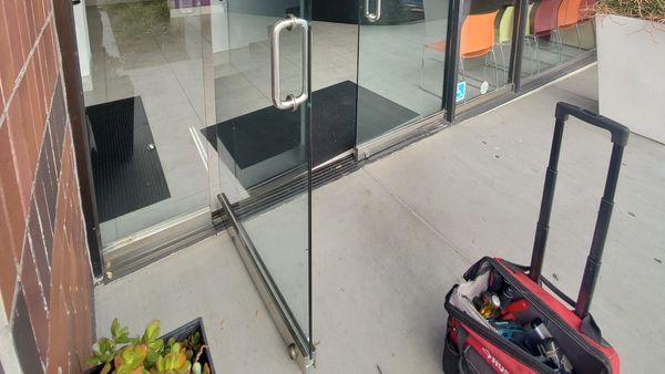 Commercial lock rekey and repair