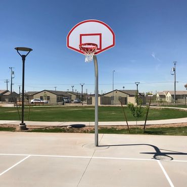 Outdoor Gooseneck Basketball Hoop