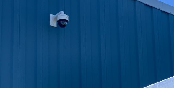 Auto tracking security cameras with up to 25x zoom