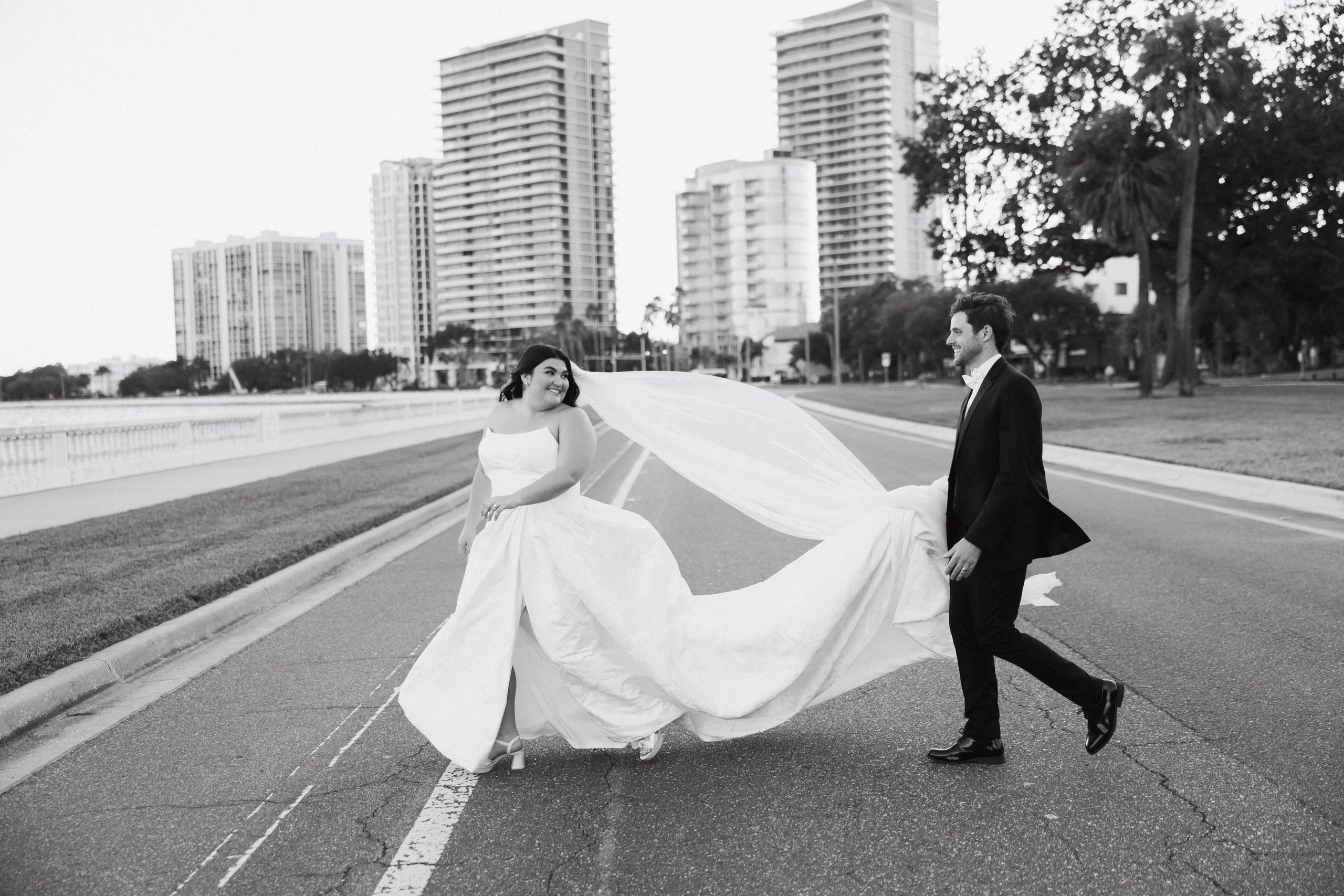 dream dress bridal and formal Gown Colour_White/Off-White/Ivory