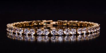 Luscious Diamonds - Diamond Tennis Bracelet.