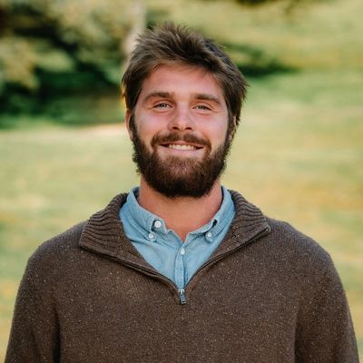 Maxwell Hefner – Lead Astrologist & Breathwork Practitioner