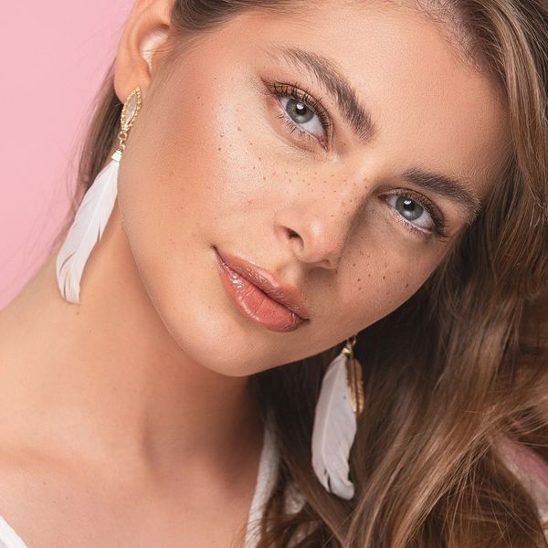 Beautiful single woman.