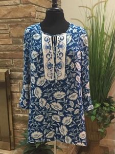 Flairboyant pattern with the neckline template.