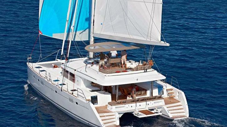 Luxury sailing, yacht party, celebrate, sailing catamaran, party on yacht, sun downer, harbour
