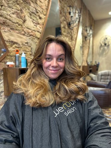 Bouncy blow-dry finish, Twentuno Salon Lavender Hill