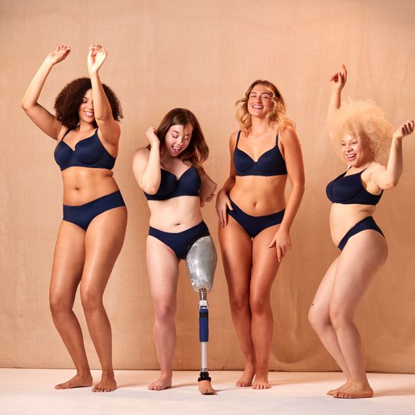 1Starr Women an Official Brand of 1Starr Enterprises Brand