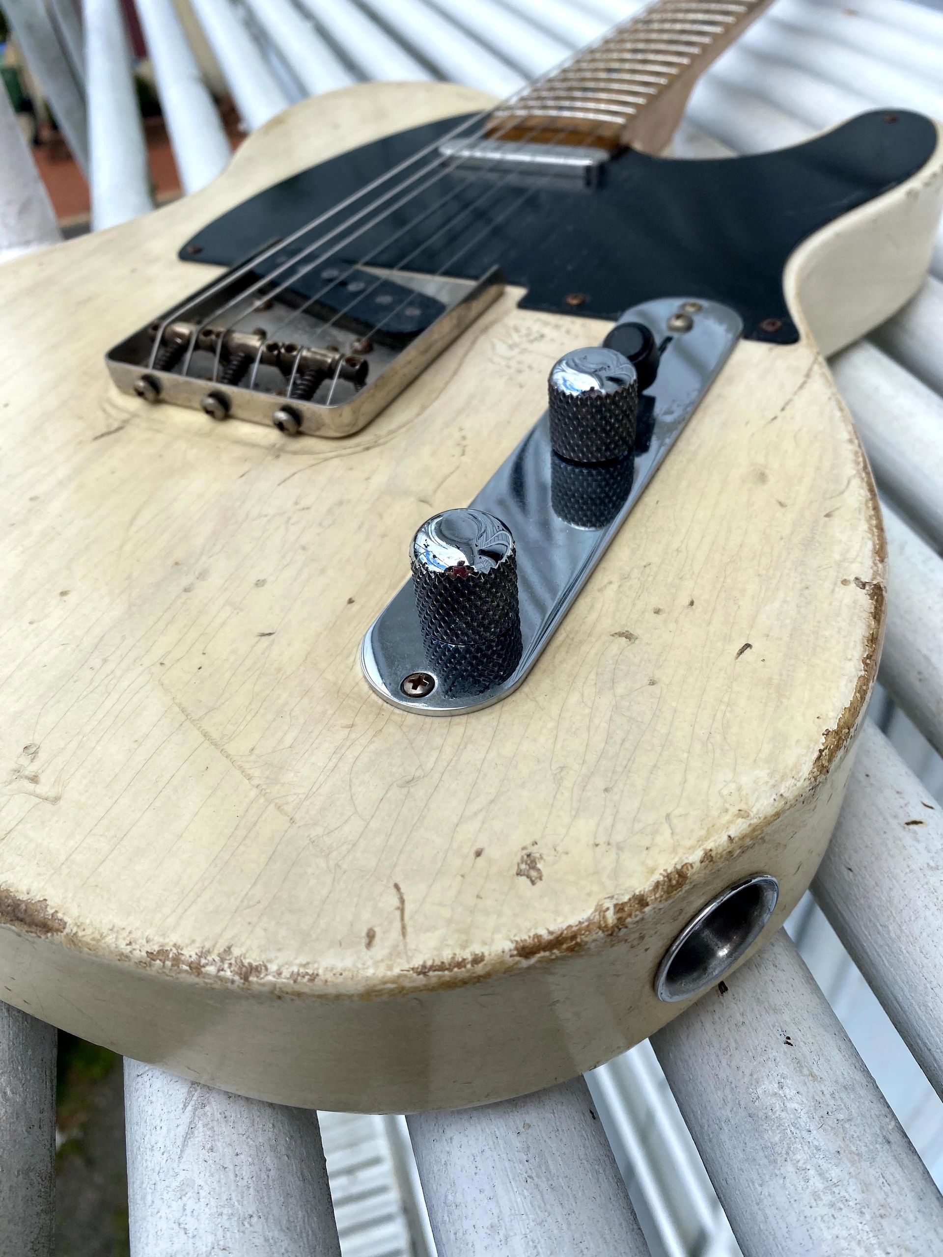 Vince Gill's 1953 Telecaster, Black Guard tele, telecaster Best relic guitars made Revelator guitars