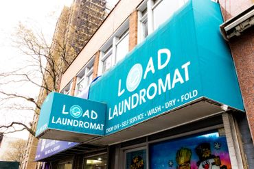 Load laundromat banner