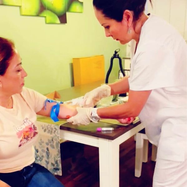 We have the solution! Our mobile phlebotomy service brings care to your home.
A comfortable and reli