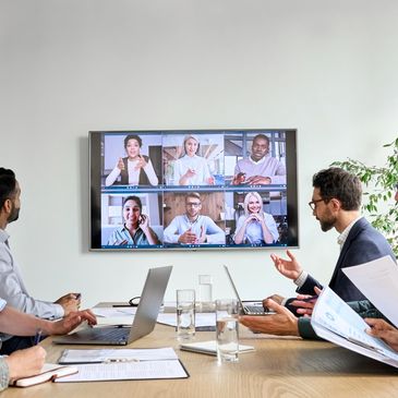 Cursos certificados a la medida de tus necesidades en inteligencia artificial.