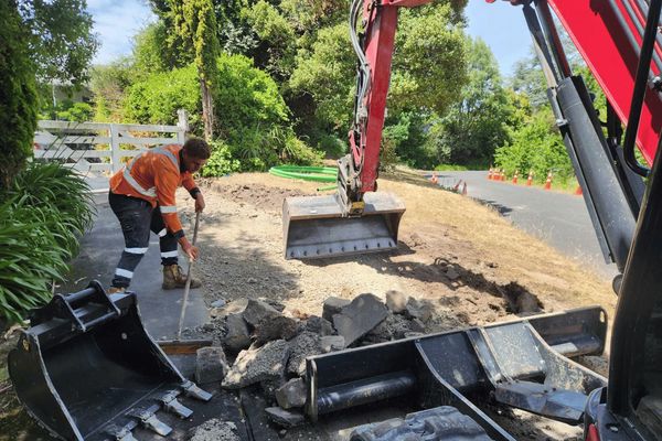 Escavator Services | Power Water Gas Intall | Hawke's Bay