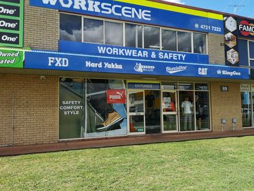 Commercial window cleaning