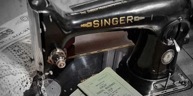 Vintage Singer Sewing Machine that I use to make some of my handmade bears.