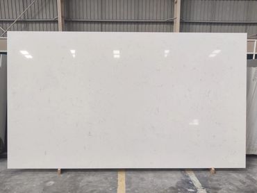 Carrara Deluxe
Quartz,ES