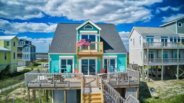 Ocean View, Great Beach Access with expanded deck open and enclosed shower North Topsail Beach  