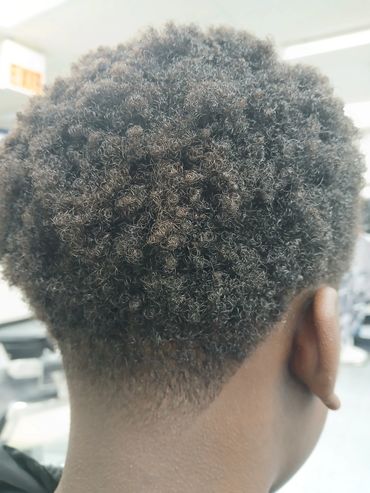Low skin neck taper fade DMV