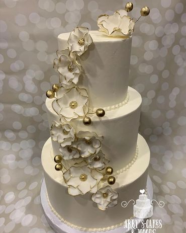 white gold wedding cake tiered cake weddings anniversary cake buttercream whipped cream icing