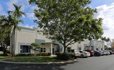Fort Lauderdale 45,000 SF plaza