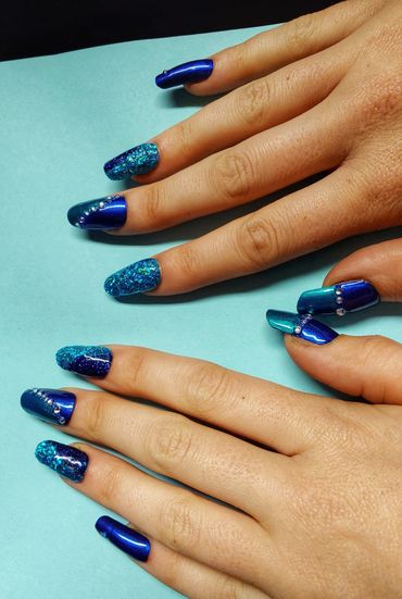 Two-toned Blue Press-On Nails with Glitter Nails