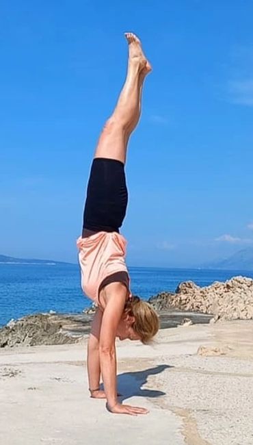 Armbalancen und Yoga Kurse in Makarska Kroatien
