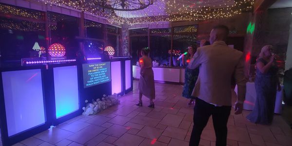 Karaoke weddings