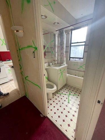 Before residence guest bathroom