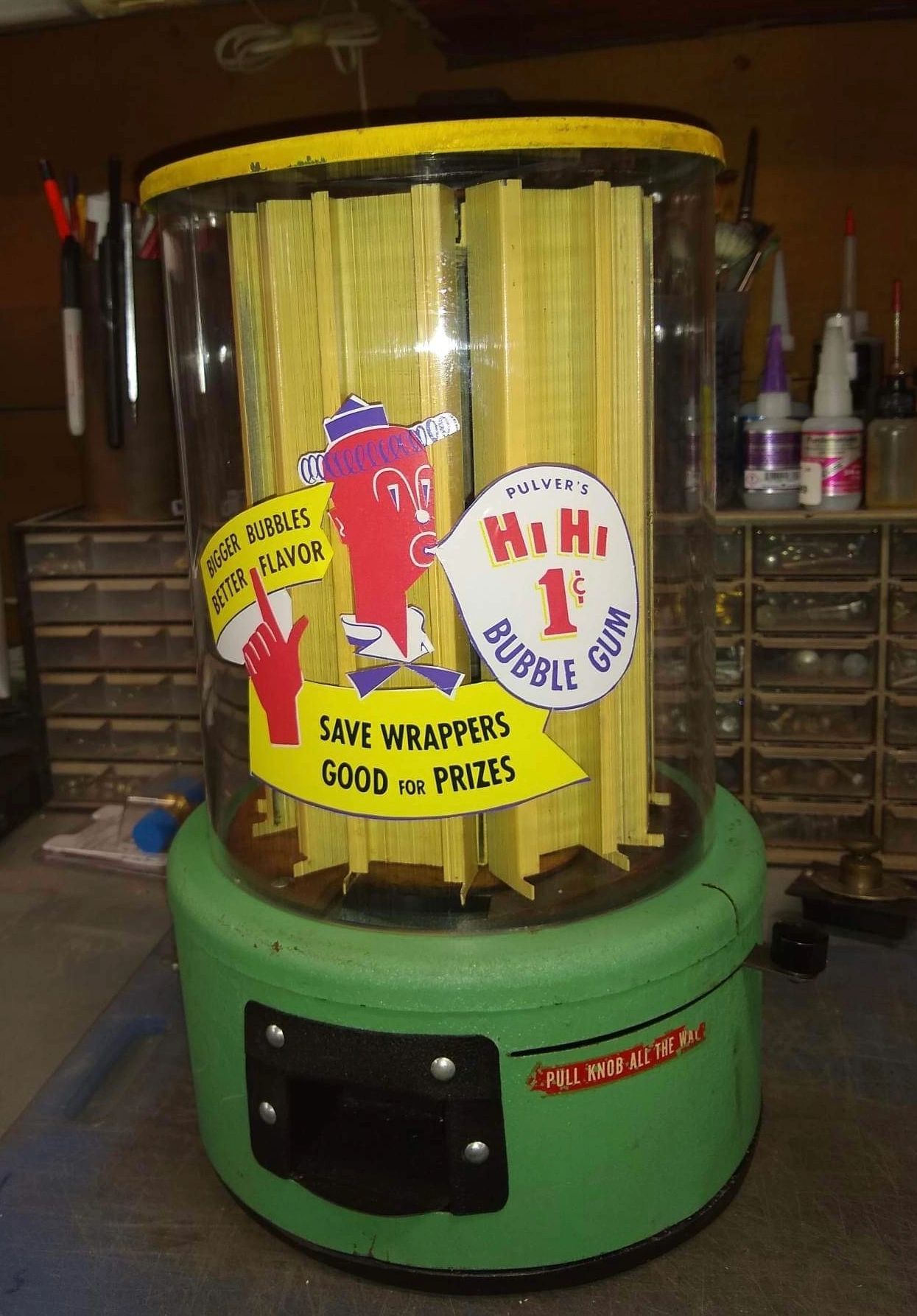 Pulver Hi Hi Bubble Gum Machine
Pulver Comnpany Inc
Pulver Gum Machine
Antique Gum Machine