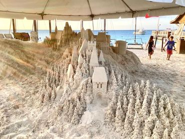 98 degrees reunion concert 2022 at Beaches Resort in Turks and Caicos.. sandcastle built by Scott Do