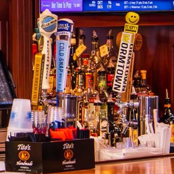 Francie's Tavern Main Bar